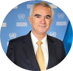 José Manuel Salazar-Xirinachs_red