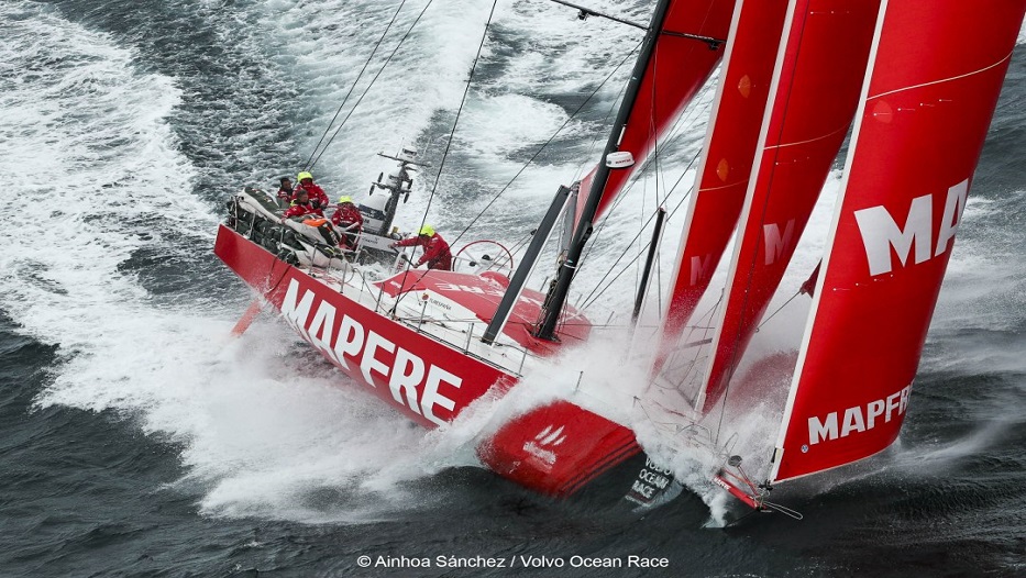 The Global Risks Unit encourages MAPFRE during the decisive stages of the Volvo Ocean Race